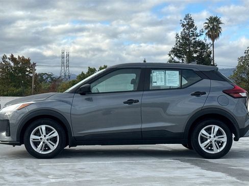 Used 2024 Nissan Kicks S image 6