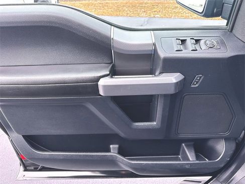 Used 2015 Ford F150 XLT w/ Equipment Group 301A Mid image 20