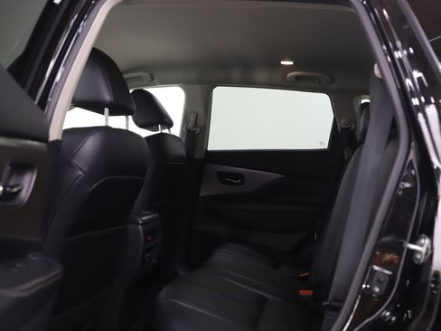 Used 2024 Nissan Murano SV w/ SV Midnight Edition Package image 17