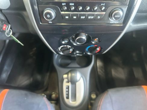 Used 2015 Nissan Versa Note SR image 18