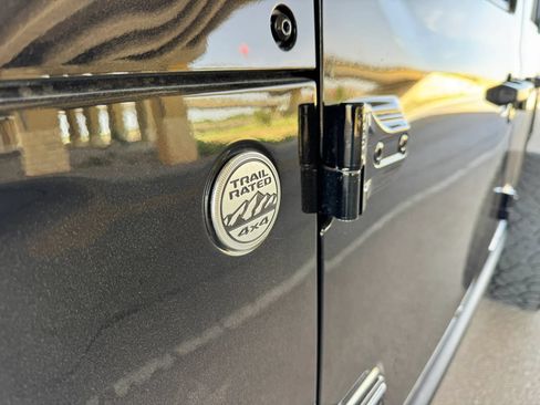 Used 2020 Jeep Wrangler Unlimited Sahara AWD/4WD image 10