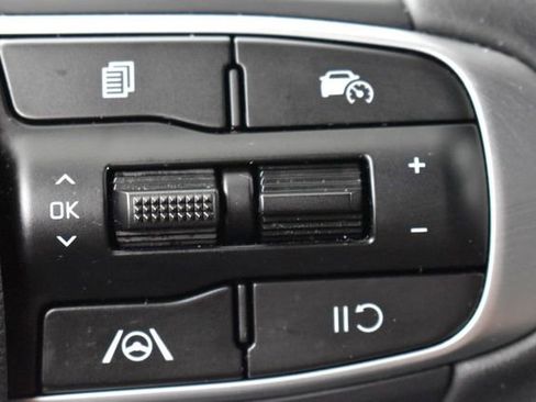 Used 2025 Kia Sportage EX FWD image 26