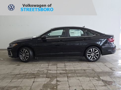 New 2026 Volkswagen Jetta SE image 1