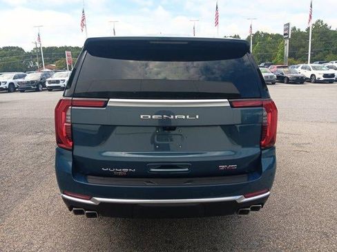 New 2026 GMC Yukon Denali w/ Denali Reserve Package AWD/4WD image 4