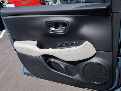 Certified 2026 Honda HR-V EX-L image 30