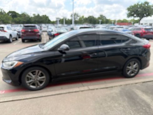 Used 2018 Hyundai Elantra SEL FWD image 6
