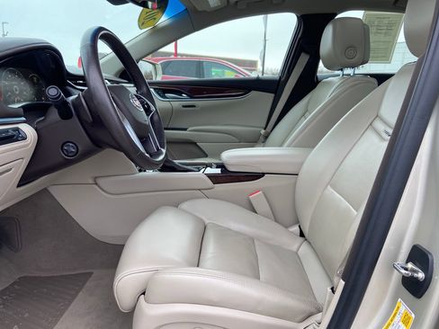 Used 2014 Cadillac XTS Premium image 11