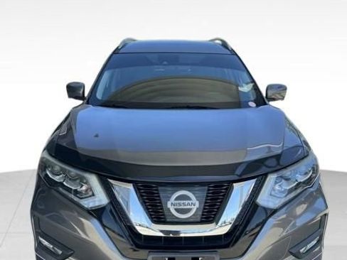 Used 2017 Nissan Rogue SL w/ SL Premium Package image 3