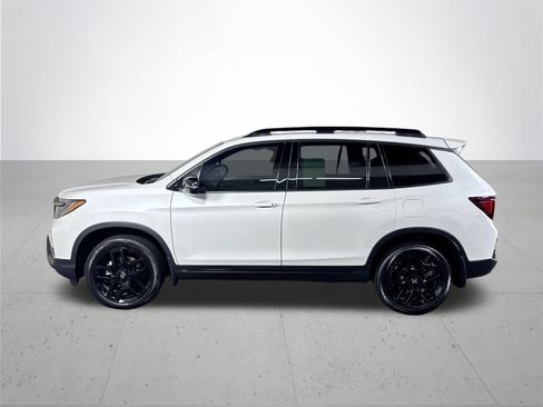 Used 2025 Honda Passport Black Edition image 9