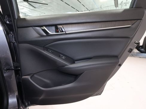 Used 2022 Honda Accord Touring image 20