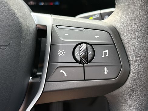 New 2025 BMW X1 xDrive28i w/ Convenience Package image 12