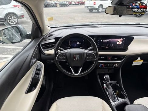 Used 2024 Buick Encore GX Preferred w/ Comfort Package image 13