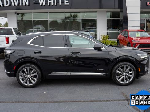 Used 2021 Buick Envision Avenir w/ Technology Package II image 2