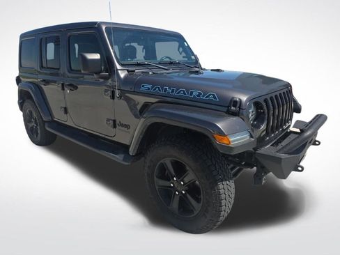 Used 2022 Jeep Wrangler Unlimited Sahara AWD/4WD image 40