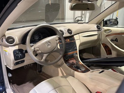 Used 2008 Mercedes-Benz CLK 350 Cabriolet image 5
