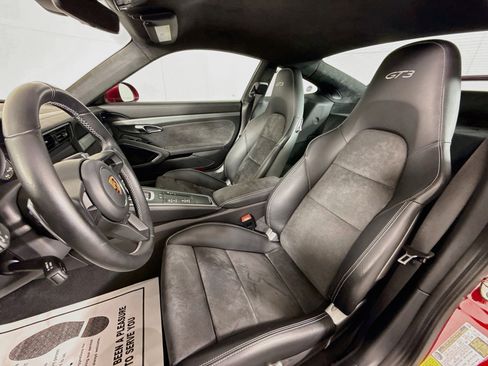 Certified 2018 Porsche 911 GT3 RWD image 5