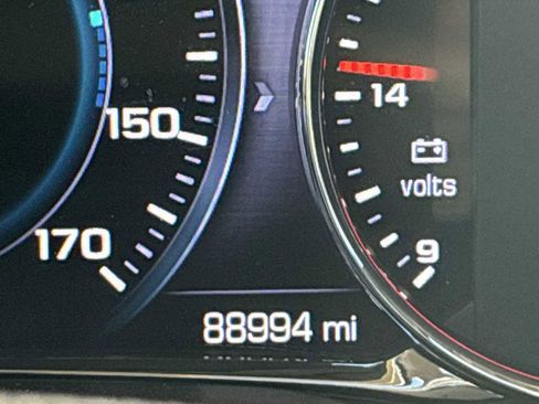 Certified 2019 GMC Acadia Denali image 12