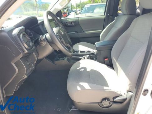Used 2022 Toyota Tacoma SR RWD image 16