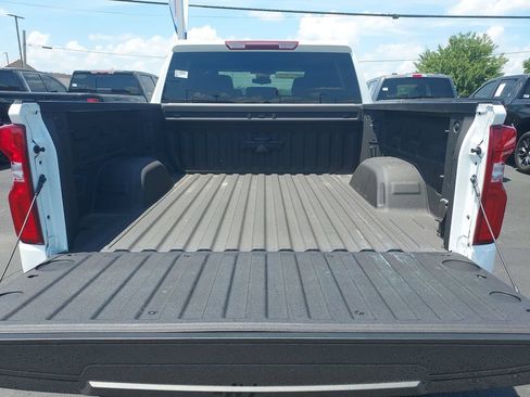 Used 2025 Chevrolet Silverado 1500 RST AWD/4WD image 14
