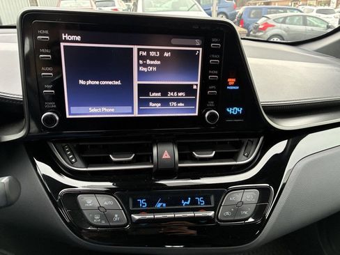 Used 2019 Toyota C-HR LE image 11