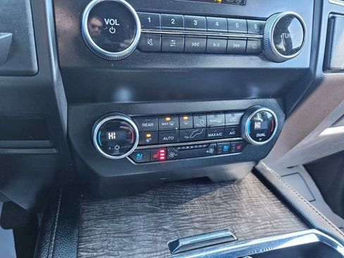 Used 2019 Ford Expedition Max Limited image 26