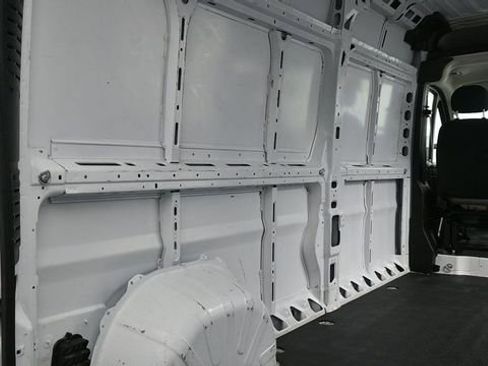 Used 2023 RAM ProMaster 2500 FWD image 17