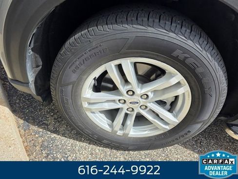 Used 2023 Ford Explorer XLT w/ Equipment Group 202A AWD/4WD image 8