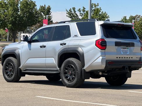 Used 2026 Toyota 4Runner TRD Off-Road Premium AWD/4WD image 6