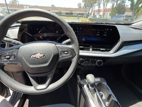 Used 2026 Chevrolet Trax LT FWD image 19