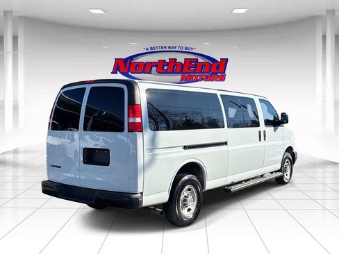 Used 2023 Chevrolet Express 3500 LS image 7