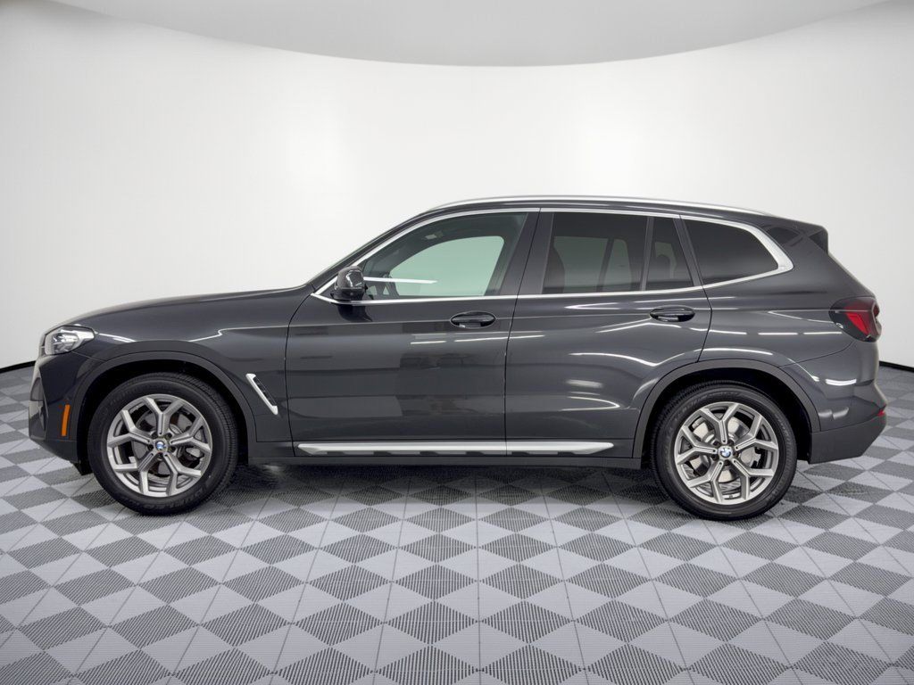 Used 2024 BMW X3 xDrive30i w/ Convenience Package AWD/4WD image 2