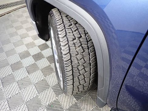 Used 2023 GMC Sierra 1500 SLT w/ SLT Premium Package image 45