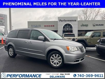 Used 2016 Chrysler Town & Country Touring w/ Driver Convenience Group