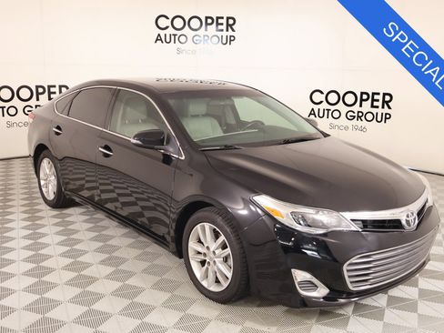 Used 2015 Toyota Avalon XLE FWD image 1