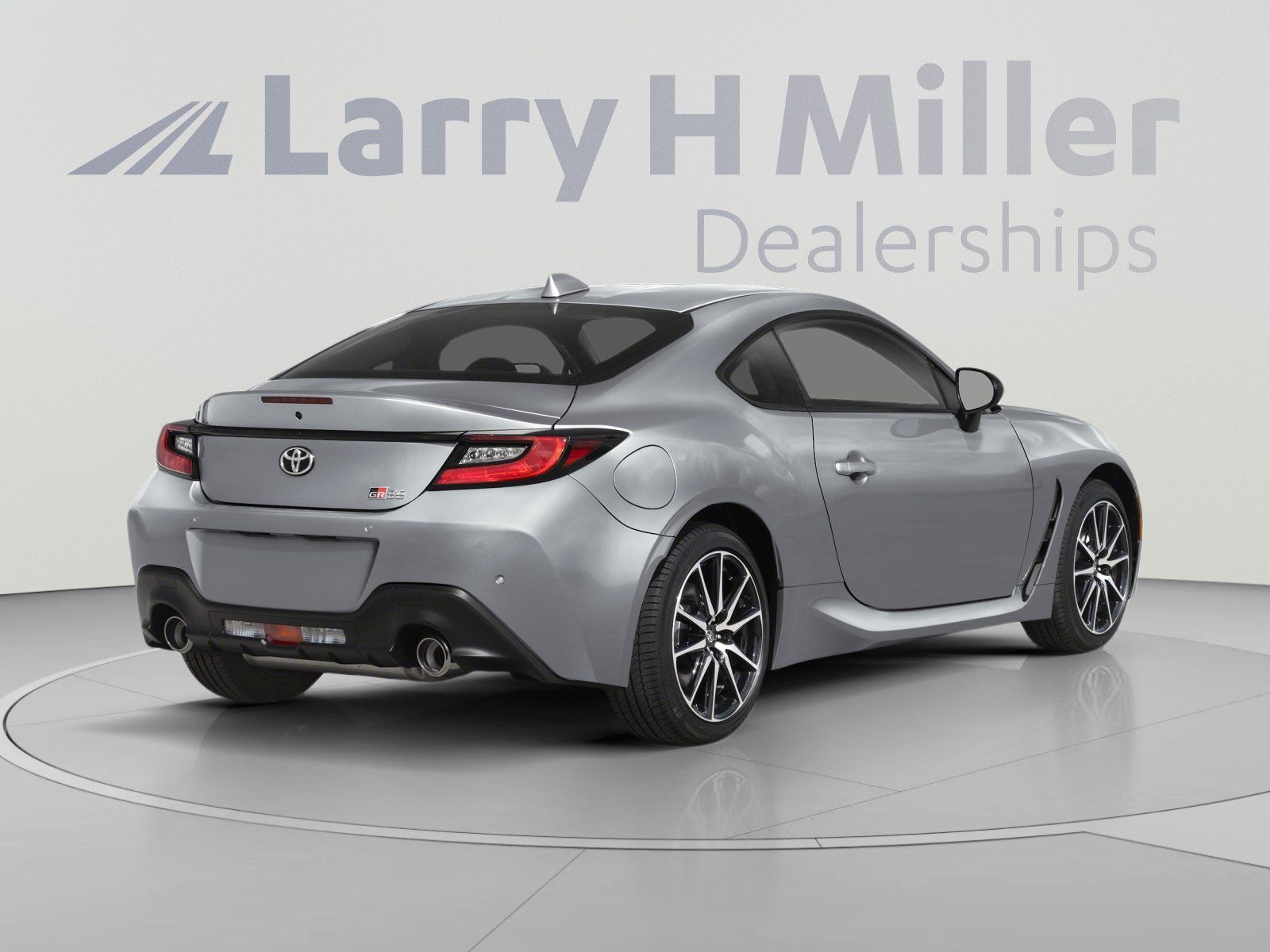 Used 2022 Toyota GR86 RWD image 3