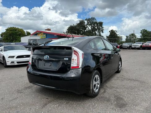 Used 2014 Toyota Prius Two FWD image 6