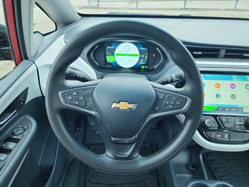 Used 2020 Chevrolet Bolt LT image 18