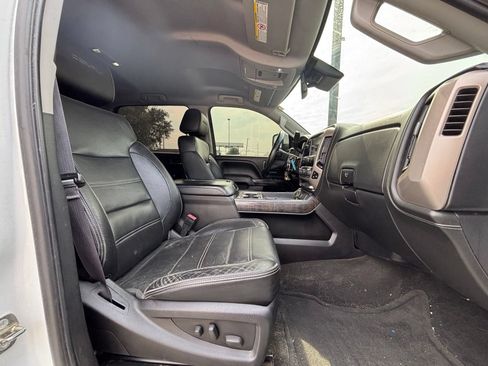 Used 2015 GMC Sierra 2500 Denali w/ Duramax Plus Package AWD/4WD image 20