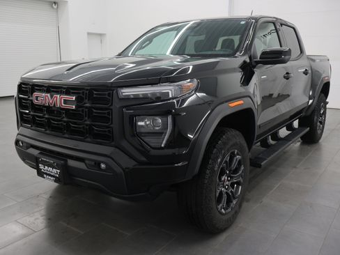 Used 2024 GMC Canyon Elevation w/ Elevation Premium Package AWD/4WD image 8