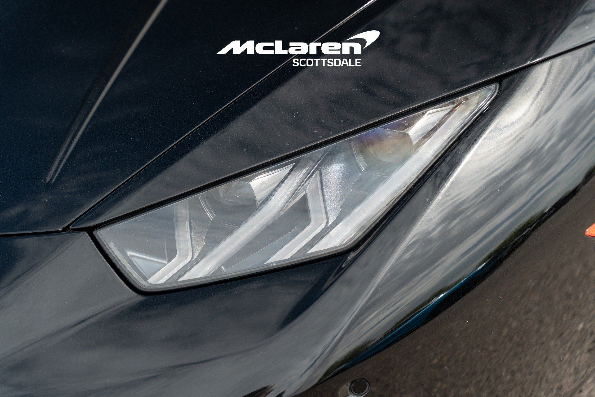 Used 2019 Lamborghini Huracan Performante AWD/4WD image 22