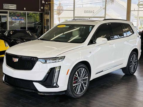 Used 2024 Cadillac XT6 Sport AWD/4WD image 19