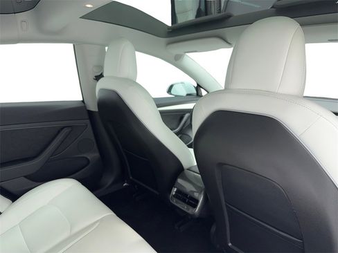 Used 2021 Tesla Model 3 Performance image 53