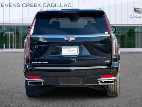 Certified 2024 Cadillac Escalade Premium Luxury image 4