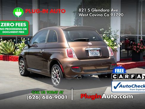 Used 2012 FIAT 500 Sport w/ Safety & Sound Pkg FWD image 2