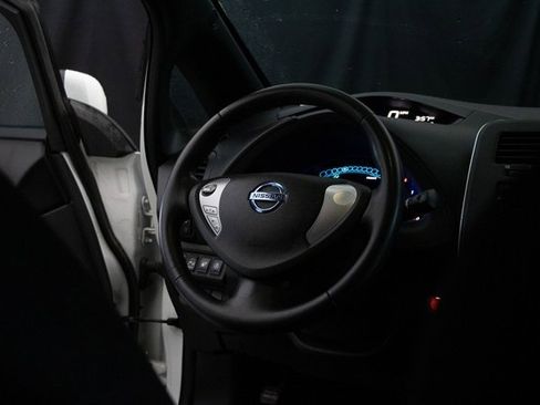 Used 2013 Nissan Leaf S w/ Charger Pkg image 13