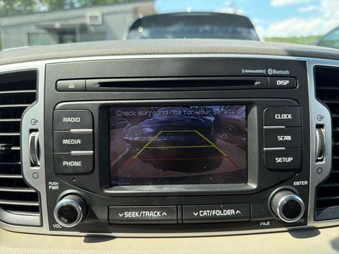 Used 2017 Kia Sportage LX AWD/4WD image 27