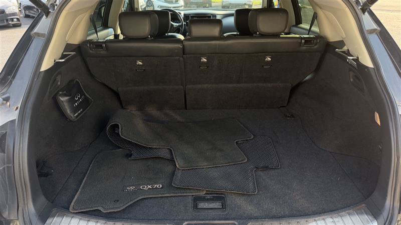 Used 2014 INFINITI QX70 2WD w/ Premium Package image 46