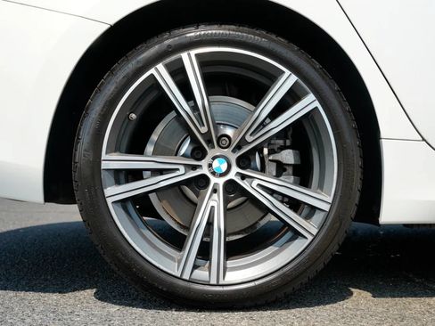 Used 2023 BMW 330i Sedan w/ Convenience Package RWD image 15