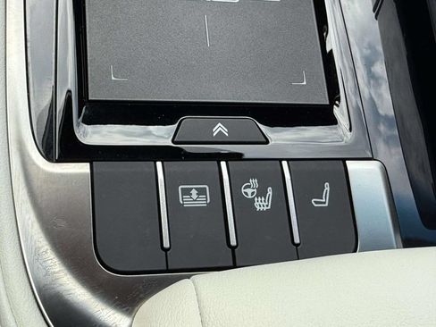 Used 2022 Lexus LS 500 F Sport w/ Accessory Package (Z2) AWD/4WD image 24