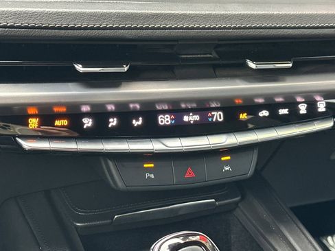 Used 2024 Cadillac XT4 Premium Luxury image 27